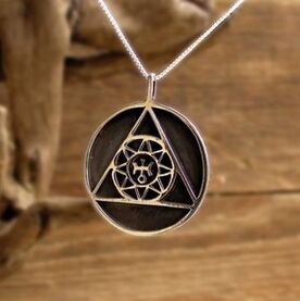 Ənənəvi feng shui amulet