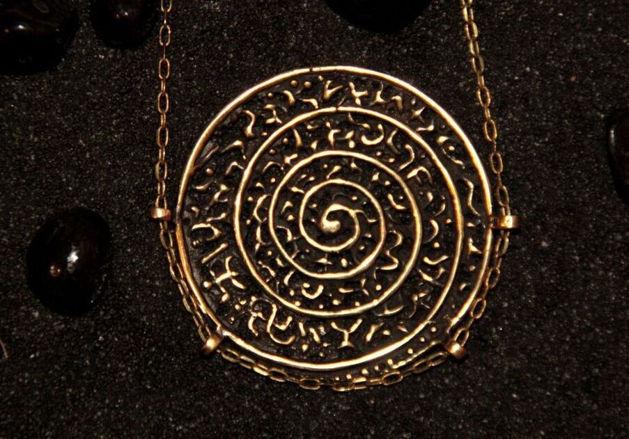 şanslı spiral amulet
